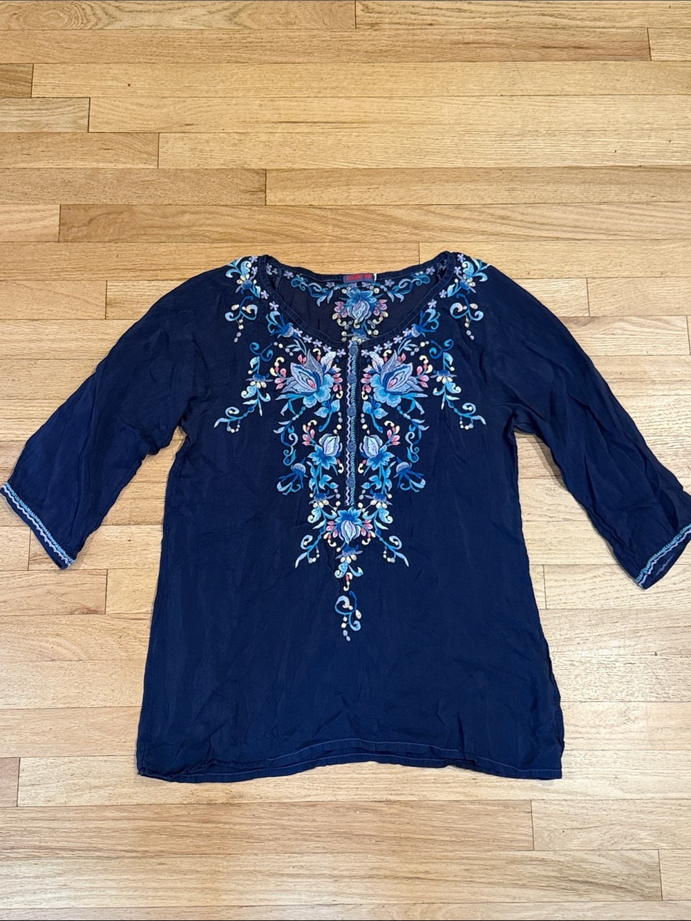 Johnny Was Embroidered Navy Women's Peasant Top Size Medium